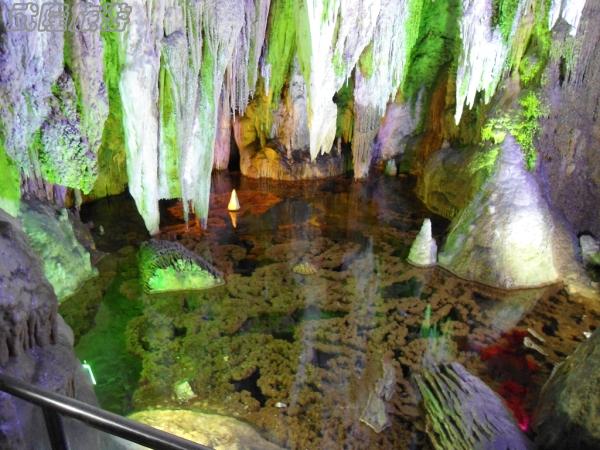 芙蓉洞珊瑚瑤池