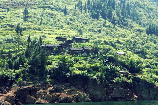 芙蓉江景點之&ldquo;盤古苗寨&rdquo;