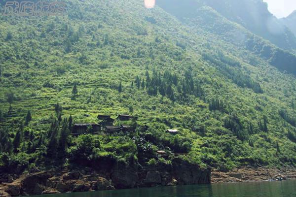 芙蓉江景點之&ldquo;盤古苗寨&rdquo;