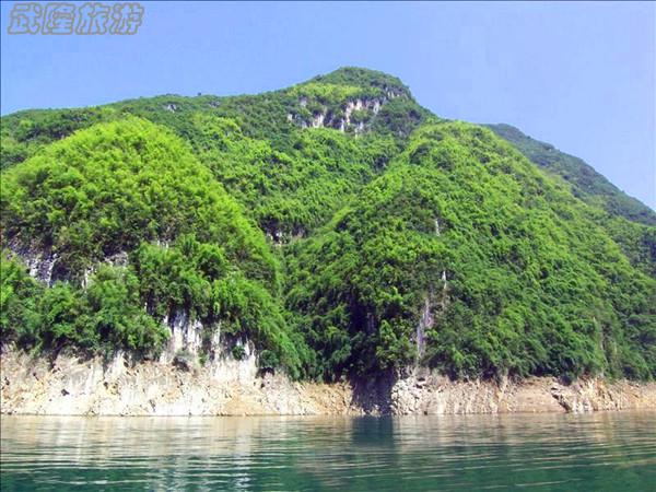 芙蓉江景點(diǎn)之&ldquo;青蟒過江&rdquo;