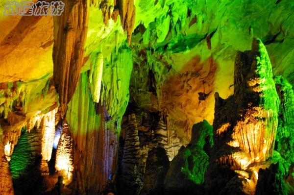 擁抱芙蓉洞1小時(shí)=10小時(shí)