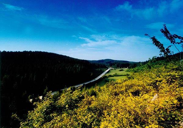 武隆：喀斯特奇觀下的&ldquo;人間瑤池&rdquo;