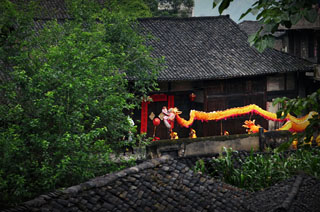 “記憶中的羊角古鎮”“系列之龍舞獅