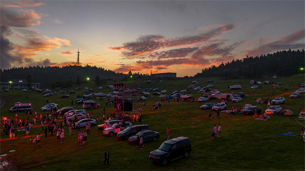 音樂(lè)會(huì)現(xiàn)場(chǎng)